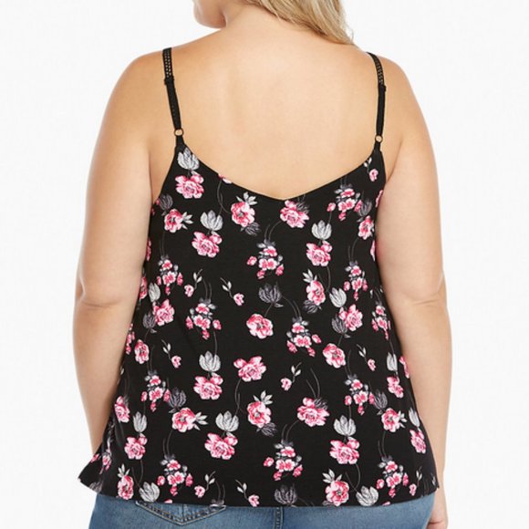 Torrid Black Floral Crochet Trim Tank Top Size 2 - Picture 2 of 8